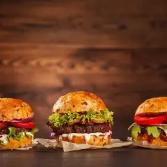Prawda o hamburgerach: ile kalorii ma ten popularny fast food - fakty