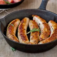 Ile kalorii ma kiełbasa? Poznaj wartości wszystkich popularnych rodzajów