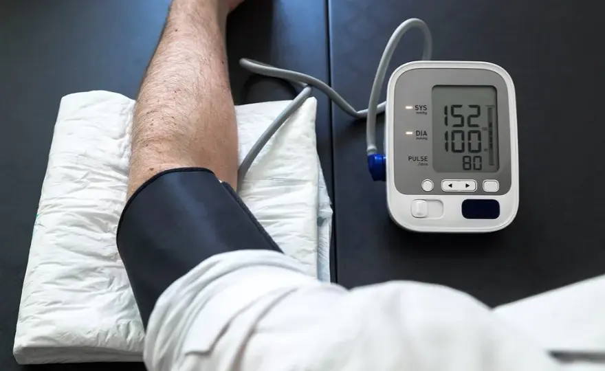 Czy leki na cholesterol obniżają ciśnienie? Istnieją niespodziewane powiązania